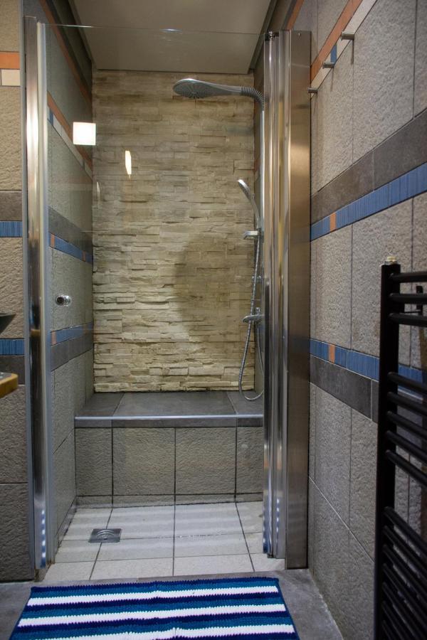 أثينا Handcrafted Unique Flat, 200M From The Acropolis المظهر الخارجي الصورة